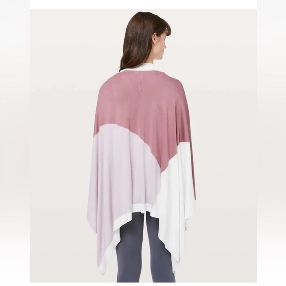 Lululemon Hatha Oversized Cozy Wrap Scarf Cover Up Silk Blend OS - Picture 4 of 8